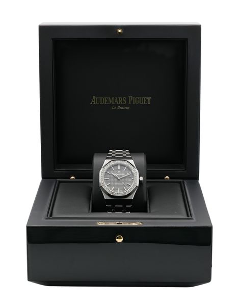 Audemars Piguet Royal Oak 15451ST.ZZ.1256ST.02